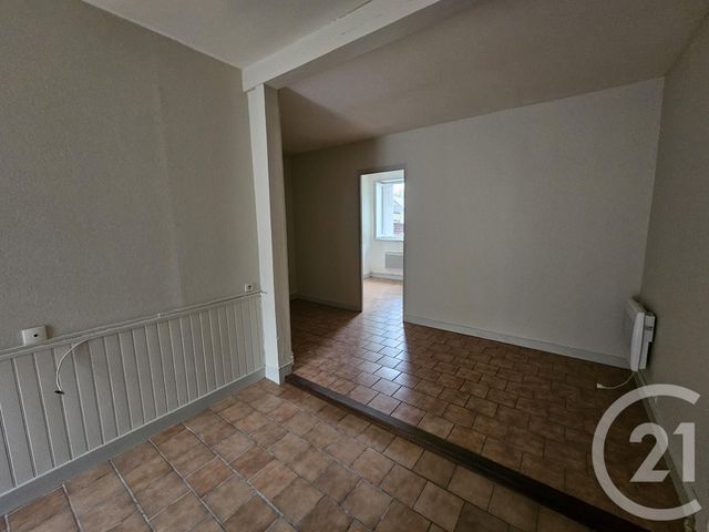 Appartement T2 à louer - 2 pièces - 37.38 m2 - VILLEDIEU SUR INDRE - 36 - CENTRE - Century 21 Adressimmo