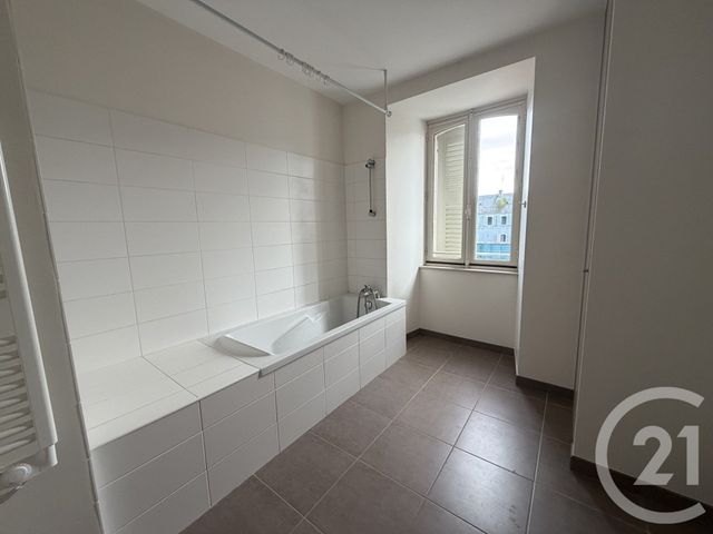 Appartement T3 à louer - 3 pièces - 68.32 m2 - CHATEAUROUX - 36 - CENTRE - Century 21 Adressimmo