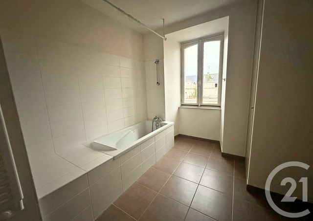 Appartement T3 à louer - 3 pièces - 68.32 m2 - CHATEAUROUX - 36 - CENTRE - Century 21 Adressimmo