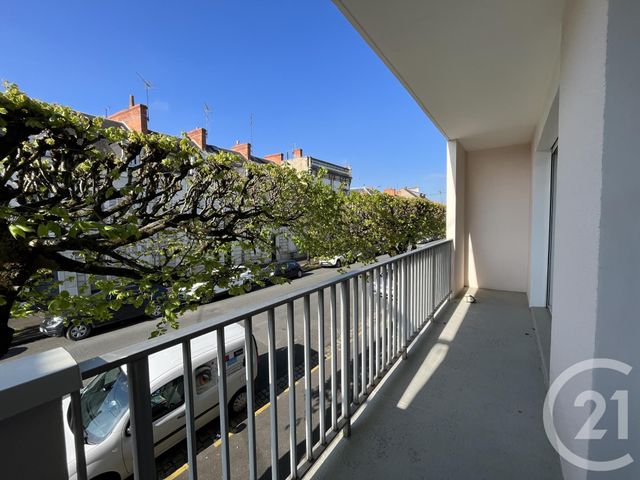 Appartement T3 à louer - 3 pièces - 102.0 m2 - CHATEAUROUX - 36 - CENTRE - Century 21 Adressimmo