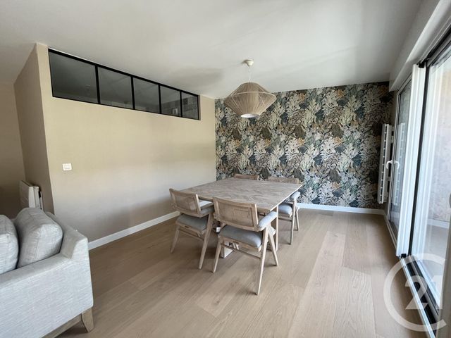 Appartement T3 à louer - 3 pièces - 102.0 m2 - CHATEAUROUX - 36 - CENTRE - Century 21 Adressimmo