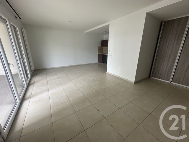 Appartement T2 à louer - 2 pièces - 51.51 m2 - CHATEAUROUX - 36 - CENTRE - Century 21 Adressimmo