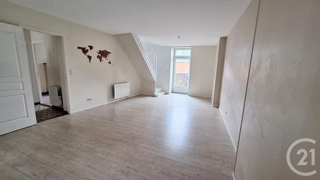 maison à louer - 4 pièces - 89.0 m2 - ARGENTON SUR CREUSE - 36 - CENTRE - Century 21 Adressimmo