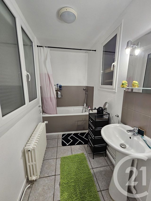 maison à louer - 3 pièces - 81.47 m2 - CHATEAUROUX - 36 - CENTRE - Century 21 Adressimmo