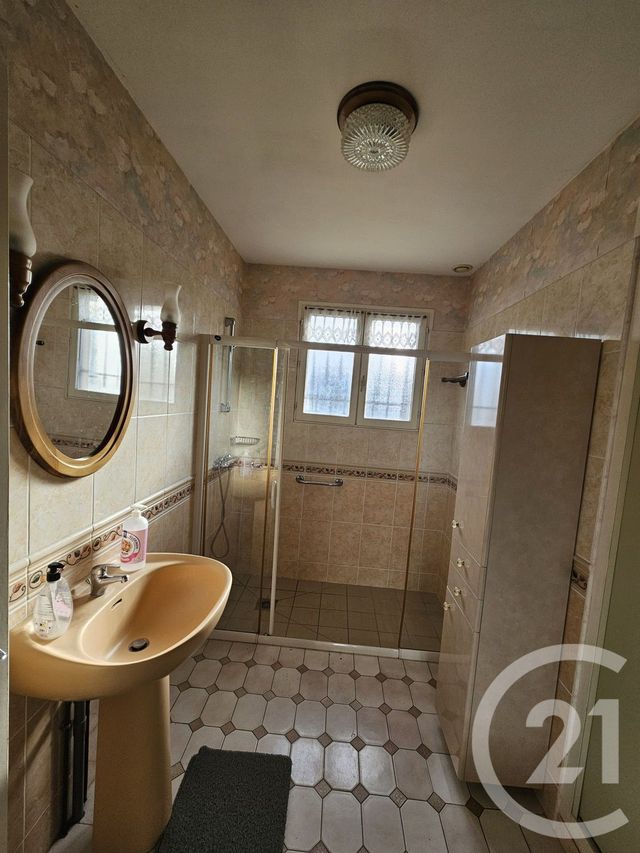 maison à louer - 5 pièces - 108.41 m2 - CHATEAUROUX - 36 - CENTRE - Century 21 Adressimmo