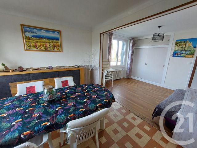 maison à vendre - 4 pièces - 87.0 m2 - CHEZAL BENOIT - 18 - CENTRE - Century 21 Adressimmo