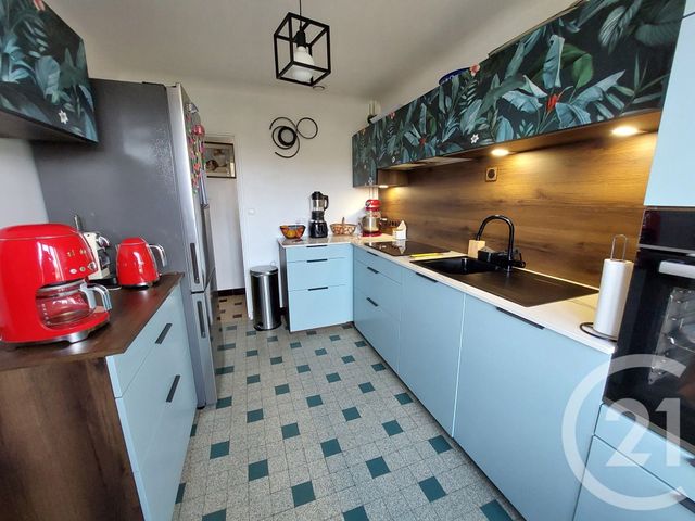 maison à vendre - 4 pièces - 87.0 m2 - CHEZAL BENOIT - 18 - CENTRE - Century 21 Adressimmo