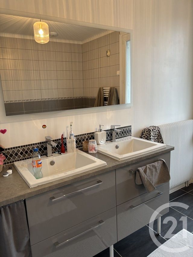 maison à louer - 3 pièces - 71.63 m2 - CHATEAUROUX - 36 - CENTRE - Century 21 Adressimmo