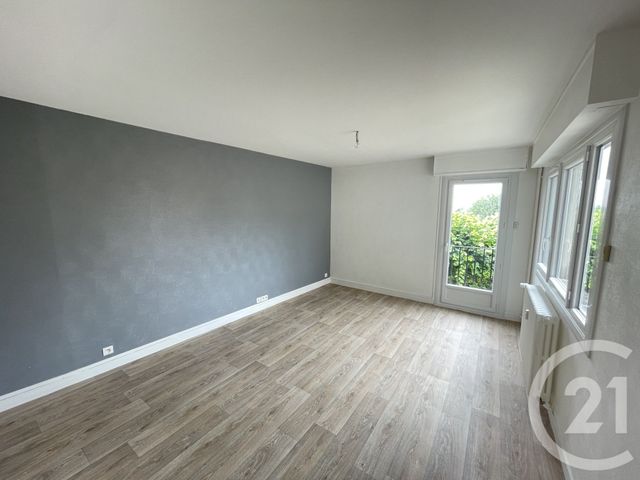 Appartement F3 à vendre - 3 pièces - 81.0 m2 - CHATEAUROUX - 36 - CENTRE - Century 21 Adressimmo