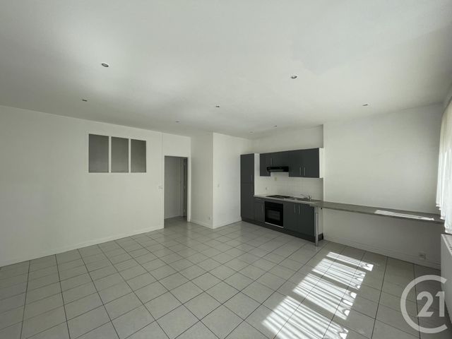 Appartement Duplex à louer - 2 pièces - 45.2 m2 - CHATEAUROUX - 36 - CENTRE - Century 21 Adressimmo