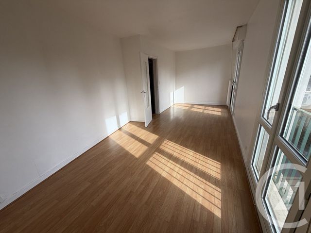 Appartement T3 à louer - 3 pièces - 63.23 m2 - CHATEAUROUX - 36 - CENTRE - Century 21 Adressimmo