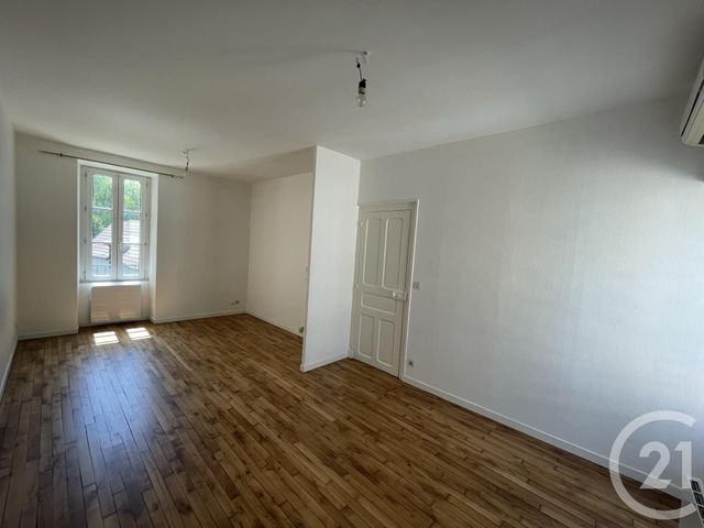 Appartement T3 à louer - 3 pièces - 67.06 m2 - CHATEAUROUX - 36 - CENTRE - Century 21 Adressimmo