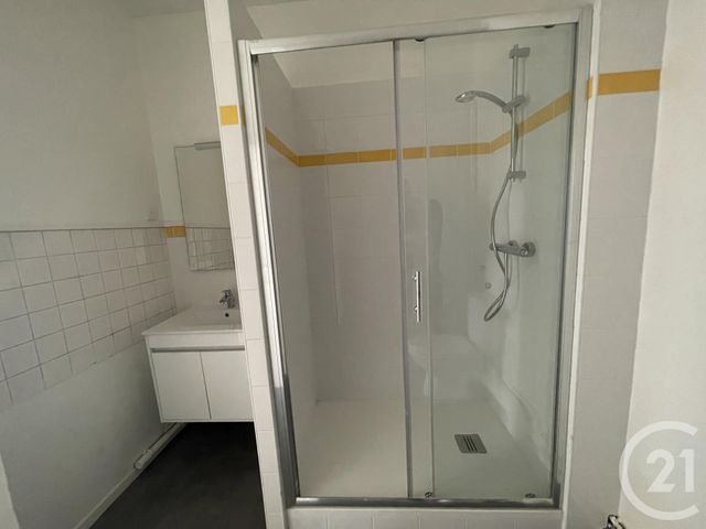 Appartement T3 à louer - 3 pièces - 67.06 m2 - CHATEAUROUX - 36 - CENTRE - Century 21 Adressimmo