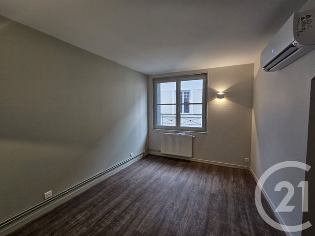 maison à louer - 4 pièces - 75.0 m2 - CHATEAUROUX - 36 - CENTRE - Century 21 Adressimmo