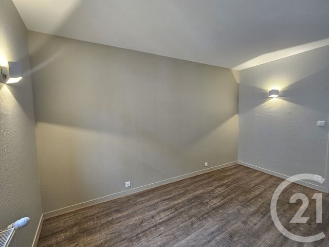 maison à louer - 4 pièces - 75.0 m2 - CHATEAUROUX - 36 - CENTRE - Century 21 Adressimmo