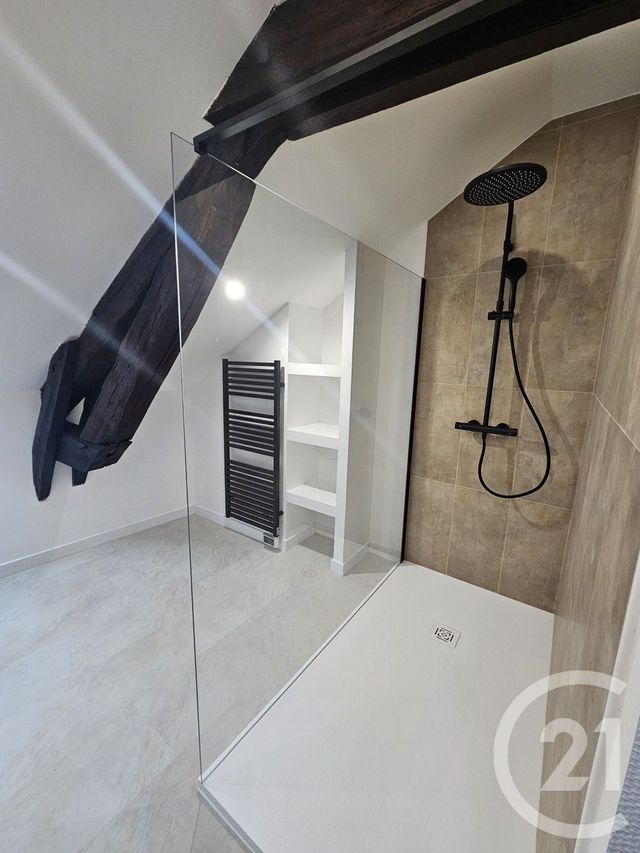 maison à louer - 4 pièces - 75.0 m2 - CHATEAUROUX - 36 - CENTRE - Century 21 Adressimmo