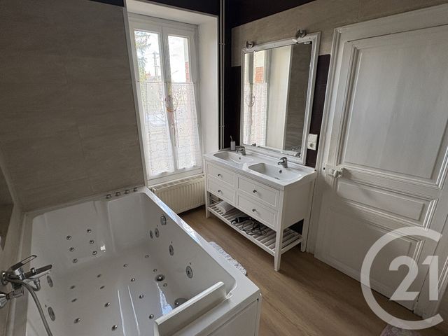 maison à vendre - 5 pièces - 130.0 m2 - CHATEAUROUX - 36 - CENTRE - Century 21 Adressimmo