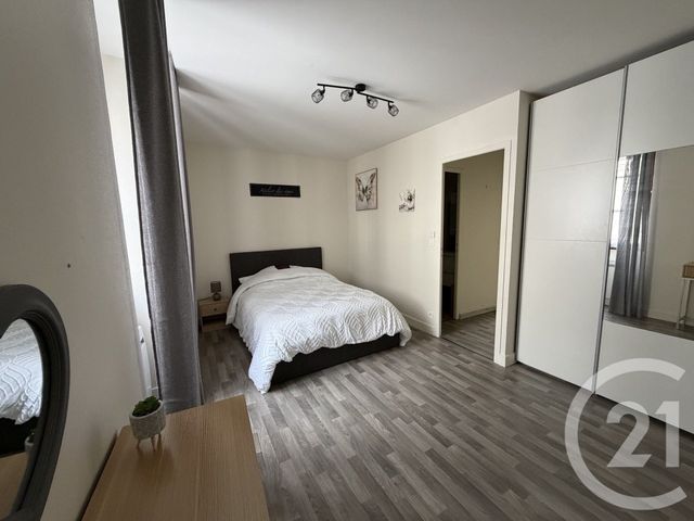 Appartement T2 à louer - 2 pièces - 50.07 m2 - CHATEAUROUX - 36 - CENTRE - Century 21 Adressimmo