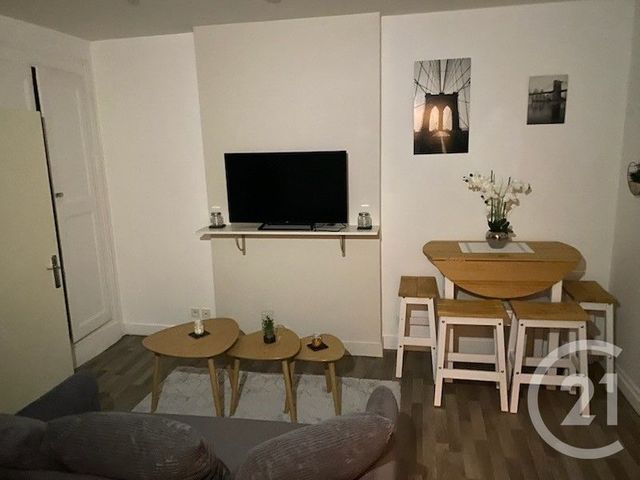 Appartement T2 à louer - 2 pièces - 50.07 m2 - CHATEAUROUX - 36 - CENTRE - Century 21 Adressimmo