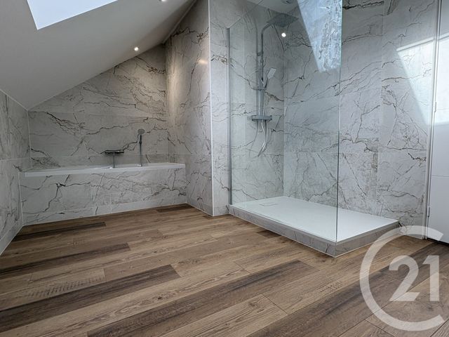 maison à vendre - 6 pièces - 136.0 m2 - CHATEAUROUX - 36 - CENTRE - Century 21 Adressimmo