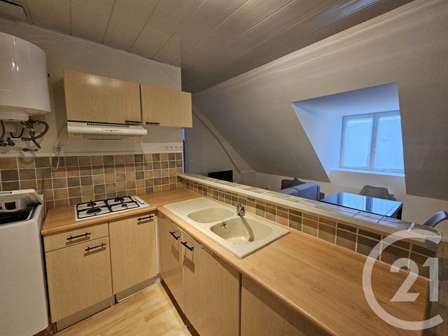 Appartement T2 à louer - 2 pièces - 29.56 m2 - CHATEAUROUX - 36 - CENTRE - Century 21 Adressimmo