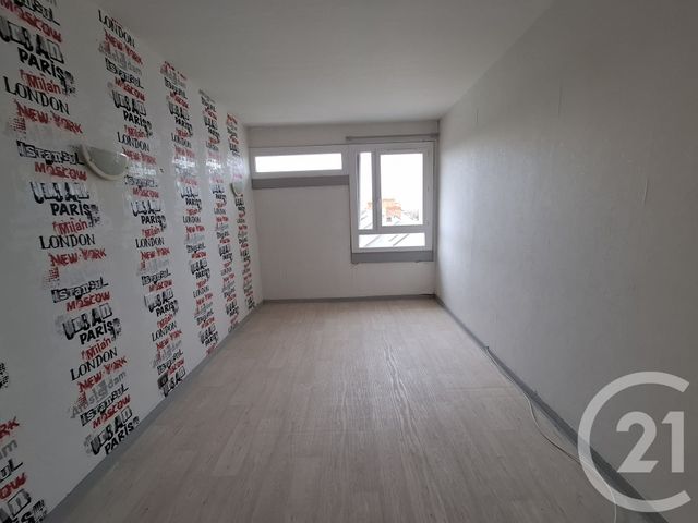 Appartement à vendre - 5 pièces - 70.0 m2 - CHATEAUROUX - 36 - CENTRE - Century 21 Adressimmo