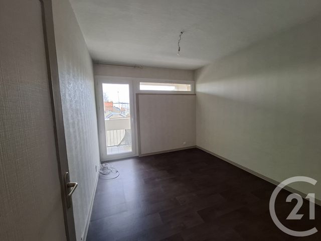 Appartement à vendre - 5 pièces - 70.0 m2 - CHATEAUROUX - 36 - CENTRE - Century 21 Adressimmo