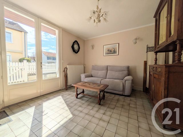 maison à vendre - 3 pièces - 55.42 m2 - CHATEAUROUX - 36 - CENTRE - Century 21 Adressimmo