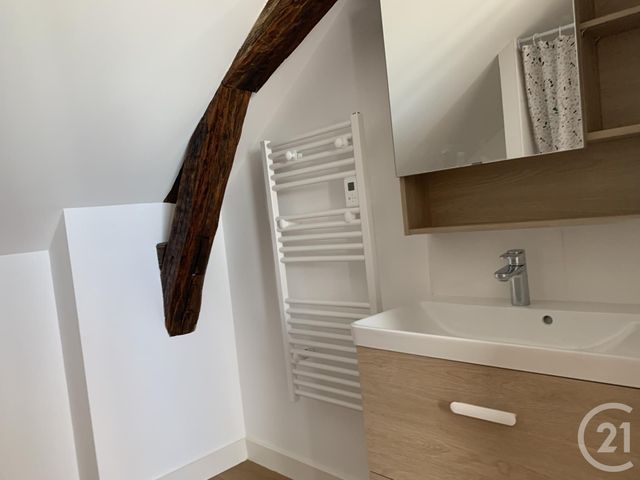 Appartement F3 à louer - 3 pièces - 51.48 m2 - CHATEAUROUX - 36 - CENTRE - Century 21 Adressimmo