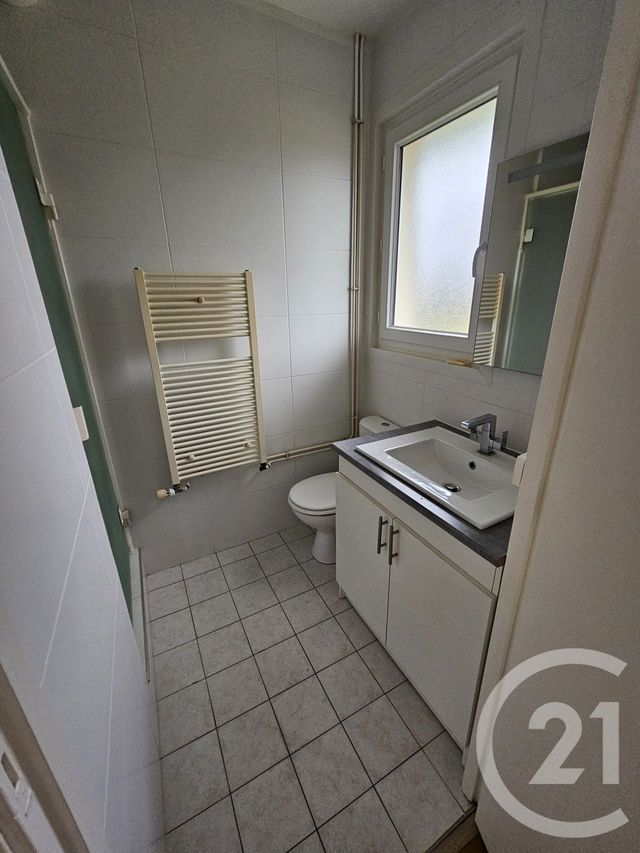 maison à louer - 6 pièces - 125.22 m2 - DEOLS - 36 - CENTRE - Century 21 Adressimmo