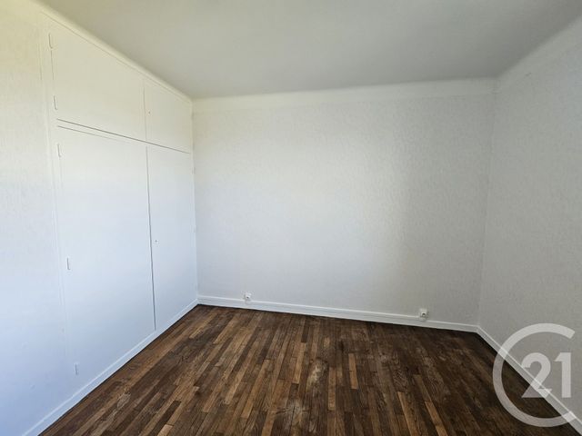 Appartement T3 à louer - 3 pièces - 63.18 m2 - LE POINCONNET - 36 - CENTRE - Century 21 Adressimmo